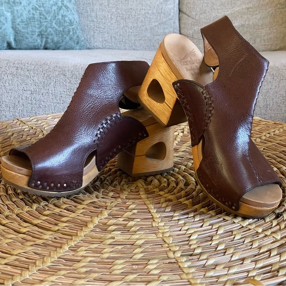 Dansko Brown Leather Wooden Platform Heel Boho Sandals Sz-36/US6 - Picture 5 of 13